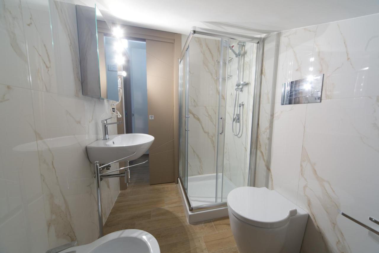 Slow Chic Apartment Beb Policlinico Мессина Экстерьер фото