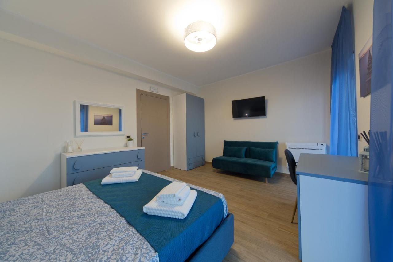 Slow Chic Apartment Beb Policlinico Мессина Экстерьер фото
